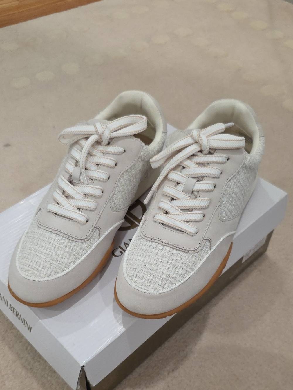 Giani Bernini Cream Timhahhn Linen Sneakers. Size 7.5